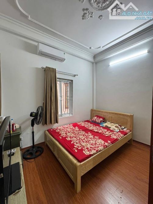 HIẾM Thái Hà - DT45m * 4T - Gần phố, ngõ thông - Giá 11,6 tỷ - Sổ đẹp.