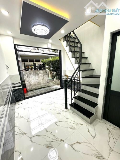 1.25 tỷ sở hữu nhà 2 tầng tại Q7 (3.2x4.5) hẻm 2.5 cao ráo trước nhà - 1