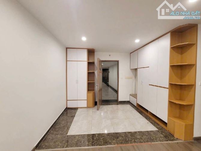 BÁN CHUNG CƯ FLC CẦU GIẤY 98m TẦNG CAO VIEW THOÁNG CÓ SLOT Ô TÔ CẠNH CÔNG VIÊN 10.X TỶ