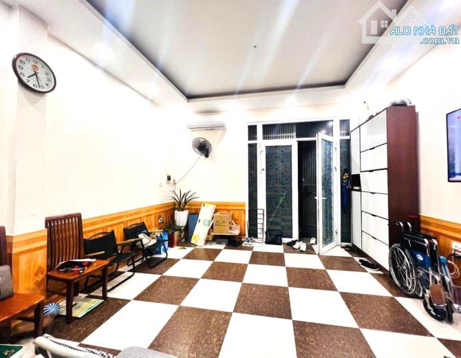 BÁN NHÀ NGÕ 129 NGUYỄN TRÃI, THANH XUÂN 36 M2, 4 TẦNG, MT 4M, CÁCH Ô TÔ 9M