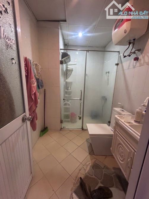 Bán chung cư 18 Tam Trinh(Ngã tư Minh Khai VTC TamTrinh)lô góc 3 ngủ 2vs 105m2 gần Timecit - 2