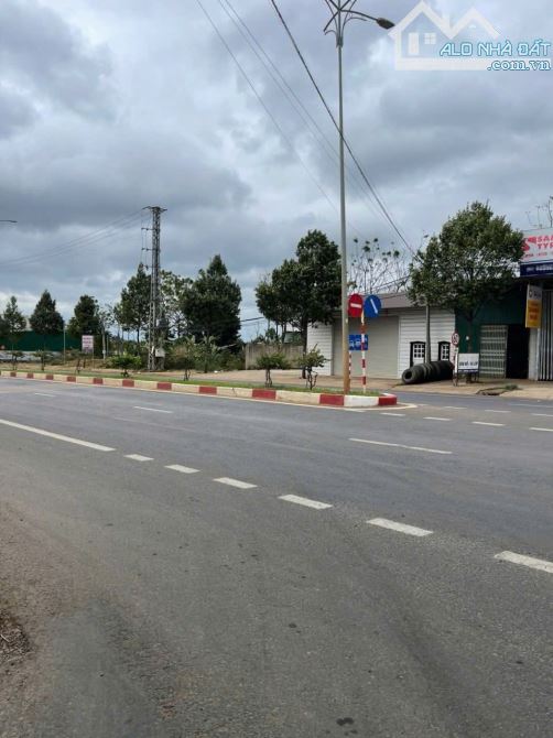 BÁN KHO XƯỞNG 10/3 1300m2- SẴN 300m2 THỔ CƯ - Giá: 12 tỷ - 3