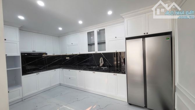 Bán nhà riêng phân lô phố Mai Dịch – Cầu Giấy, 50m², 6 tầng, ô tô đỗ cửa, kd, nhỉnh 16 tỷ