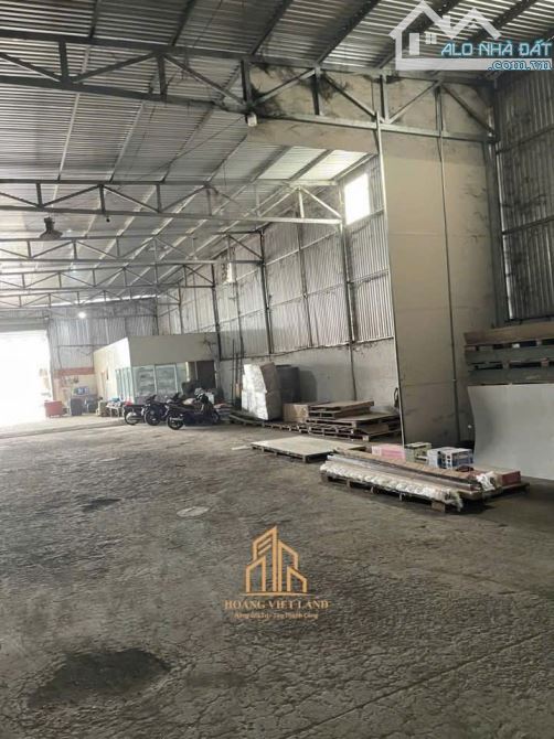 BÁN KHO XƯỞNG 10/3 1300m2- SẴN 300m2 THỔ CƯ - Giá: 12 tỷ - 4