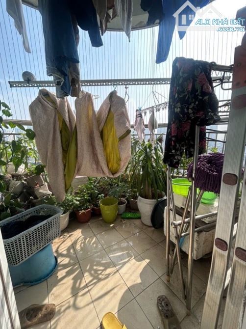 Bán chung cư 18 Tam Trinh(Ngã tư Minh Khai VTC TamTrinh)lô góc 3 ngủ 2vs 105m2 gần Timecit - 4