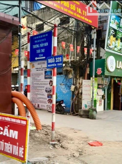 Bán tập thể tầng 2 Cao Su Sao Vàng 328 Nguyễn Trãi 2 ngủ Vs khép kín 50m2 gần Royal City