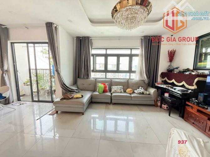 CHO THUÊ PENTHOUSE CHUNG CƯ CAO CẤP TOPAZ – TẦNG CAO NHẤT – FULL NỘI THẤT
