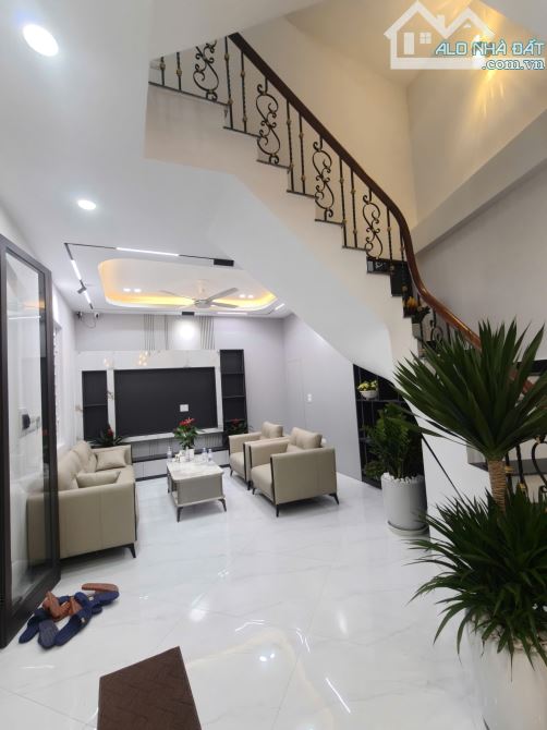 NGÕ GỐC ĐỀ – MINH KHAI – Ô TÔ TRÁNH – MẶT TIỀN ~10M - FULL NT XÁCH ĐỒ VỀ Ở CỰC NGON