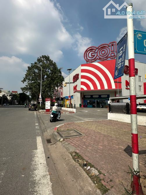 14ty9 gấp bán khách sạn 6 tầng 100m2 GS3 Dĩ An - 9