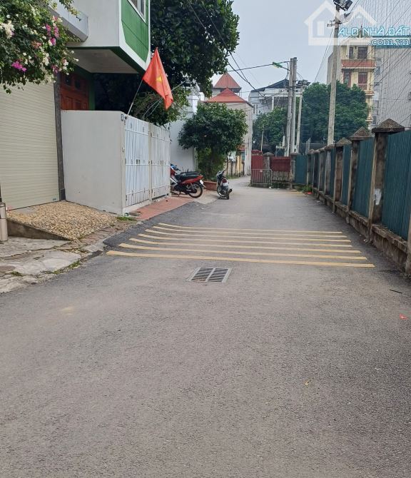 Bán đất Phú Thượng 25m mặt tiền 10m giá 33 tỷ