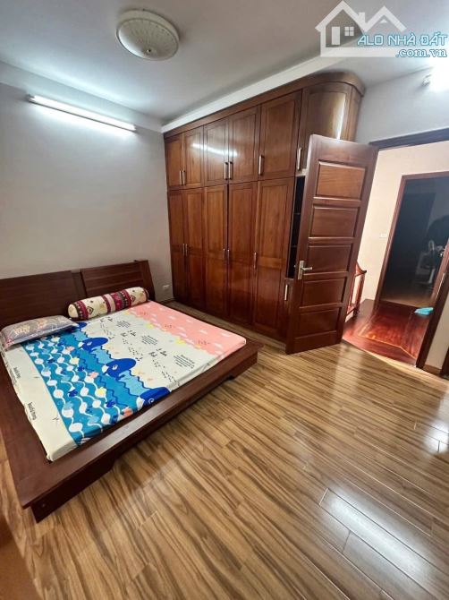 Bán nhà Phan Bội Châu, 50m2, 4 tầng, mặt tiền 3.2m, 36.4 tỷ, ô tô, kinh doanh