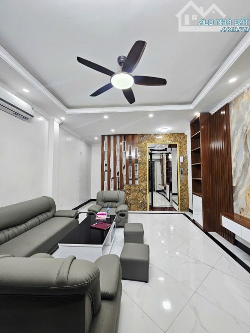 Bán nhà riêng mặt ngõ Phạm Văn Đồng – Cầu Giấy, 34m², 6 tầng thang máy, MT 4,5m, 10 tỷ