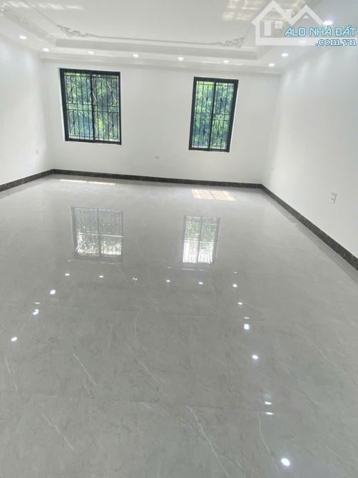Cho thuê nhà Louis Đại Mỗ - mặt đường Lê Quang Đạo. DT 120m2, 5 tầng thang máy, Mới 100% - 2