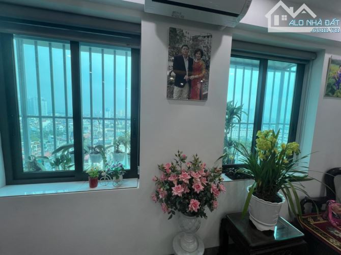 SIÊU PHẨM CHUNG CƯ ĐỀN LỪ – 3 NGỦ – VIEW ĐẸP – FULL NỘI THẤT – GIÁ CỰC TỐT