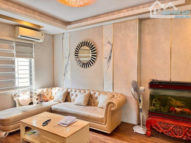 BÁN NHÀ CẦU GIẤY - PHÂN LÔ Ô TÔ TRÁNH - DIỆN TÍCH KHỦNG 88M2 - KINH DOANH ĐỈNH