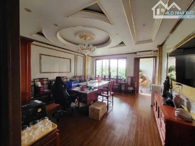 MẶT PHỐ ĐỐNG ĐA - VỊ TRÍ ĐẸP NHẤT PHỐ - DT 98M² - 8 TẦNG - MT11M²- CHÀO 77 TỶ