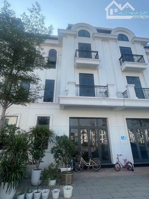 Bán 2 căn LK Crown Villa, mặt công viên hồ bơi siêu VIP, DTSD 234m2, nhà 4T, chỉ 5.9 tỷ - 2