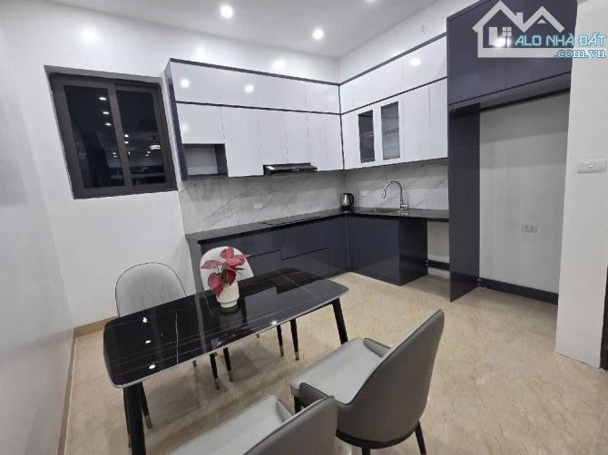 KHÂM THIÊN 53m2x4tâng-MT 4m-NGÕ THÔNG KD NHỎ-NHỈNH 11TỶ CÓ TL