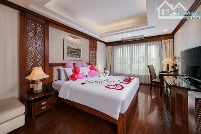 Bán toà khách san MP Nguyễn Trường Tộ, Ba Đình 190m2 x 16 tầng, Mặt Tiền: 8m - 170 Tỷ