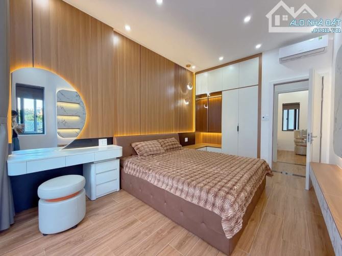 BÁN NHÀ XUÂN LA TÂY HỒ 62m 6 TẦNG THANG MÁY 14.X TỶ PHÂN LÔ Ô TÔ TRÁNH 2 THOÁNG KINH DOANH