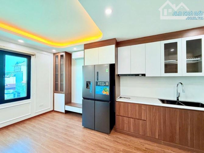 ĐỘI CẤN, GẦN GIANG VĂN MINH, NGÕ CỰC THOÁNG 2 NHÀ RA PHỐ, 6 TẦNG TM, 45m MT 4.5m 14.5 Tỷ