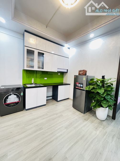 Bán căn hộ A6A – MẠC THÁI TỔ - Nam Trung Yên • tầng trung + 2 ngủ + khách + bếp + wc • Sổ