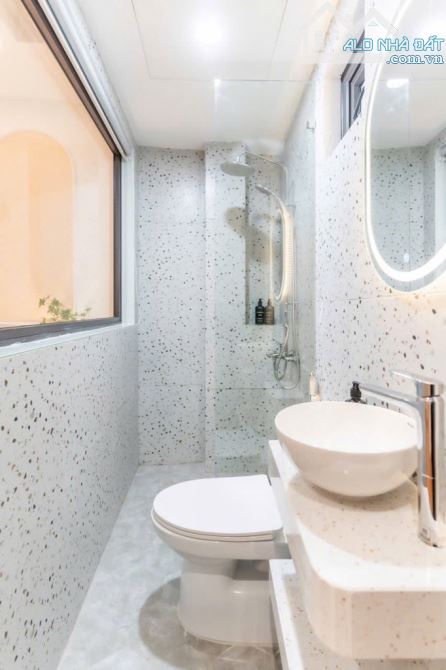 PHỐ VIP HAI BÀ TRƯNG - LÕI HOÀN KIẾM - NHÀ ĐẸP Ở NGAY - KINH DOANH HOMESTAY - LÔ GÓC