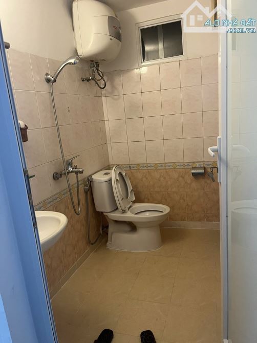 BÁN NHÀ LẠC LONG QUÂN - 48M² - GẦN SÁT OTO -   SIÊU TIỆN ÍCH , GIÁ CỰC HỜI