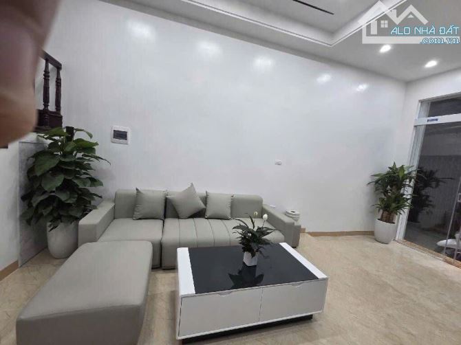 KHÂM THIÊN 53m2x4tâng-MT 4m-NGÕ THÔNG KD NHỎ-NHỈNH 11TỶ CÓ TL