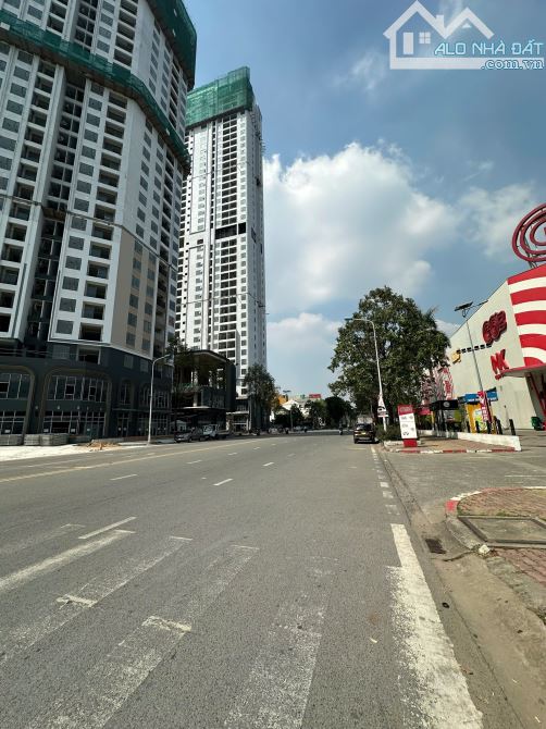 14ty9 gấp bán khách sạn 6 tầng 100m2 GS3 Dĩ An - 8