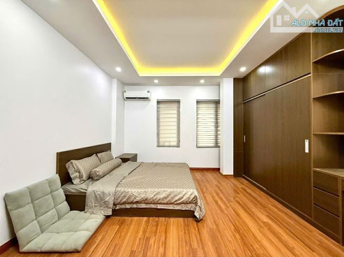 7,3 tỷ nhà 5 tầng nội thất đẹp, phố Trương Định quận Hoàng Mai gần Gảii Phóng, Giáp Bát