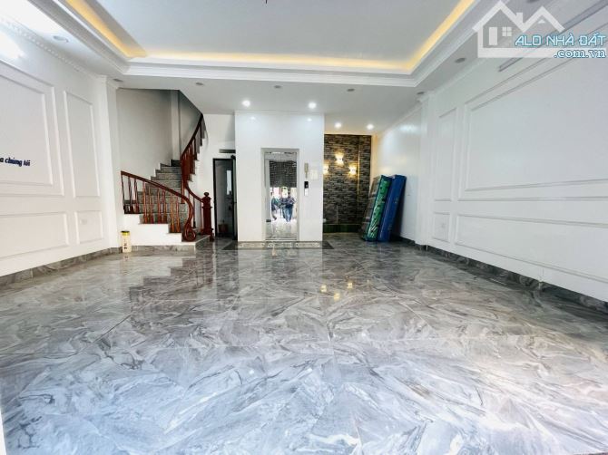 ( HIẾM ) TOÀ NHÀ MẶT NGÕ VŨ TÔNG PHAN, KD CÁC MẶT HÀNG 48M, 6T, MT 6M, 17,5 TỶ - THANH X