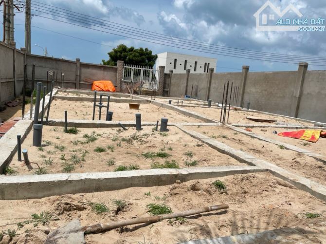 Chính chủ bán 2 lô chập góc, view biển, cách biển 50m, khu Seaside Hòa Phú - 2