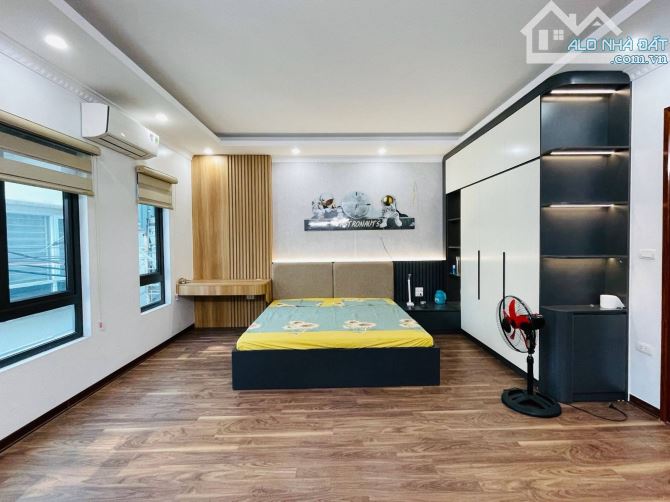 ( HIẾM ) TOÀ NHÀ MẶT NGÕ VŨ TÔNG PHAN, KD CÁC MẶT HÀNG 48M, 6T, MT 6M, 17,5 TỶ - THANH X