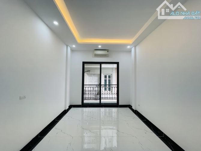 Bán Nhà phố Tô Vĩnh Diện, Thanh Xuân 43M Ô Tô vào Nhà Nhỉnh 15 Tỷ(TL)