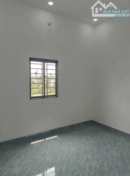 Nhà 1 Lầu 4 x 10m Ngay Ngã Ba Tân Kim, Full Nội Thất. Sổ Hồng Sẵn Giá 950Tr - 5