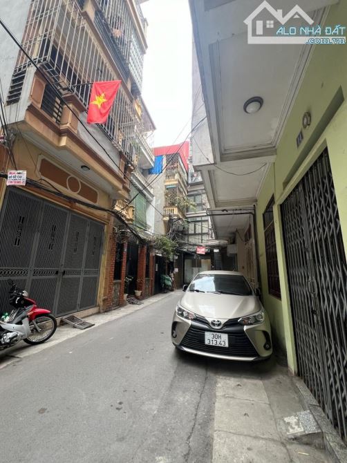 Bán Nhà phố Lê Thanh Nghị 64M -4 Tầng, Ô Tô Tránh, Kinh Doanh 25.5 Tỷ( TL)