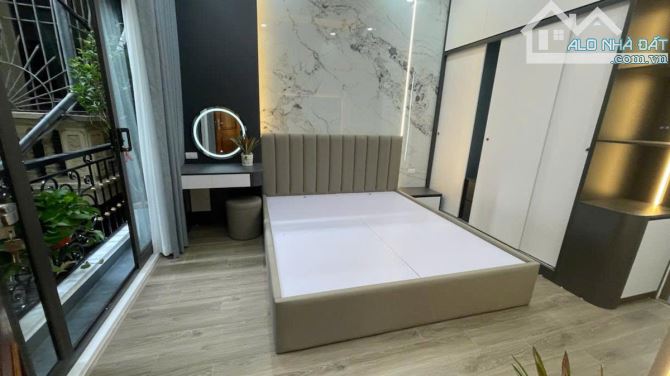 NGÕ GỐC ĐỀ – MINH KHAI – Ô TÔ TRÁNH – MẶT TIỀN ~10M - FULL NT XÁCH ĐỒ VỀ Ở CỰC NGON