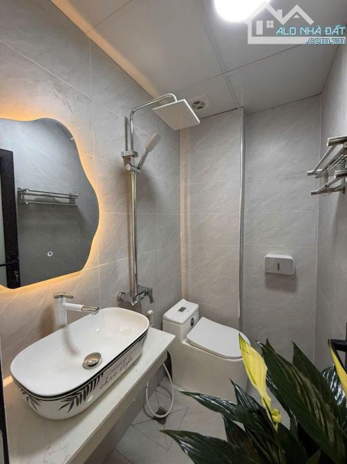 SIÊU PHẨM ĐỐNG ĐA – NGÕ BA GÁC – SÁT HOÀN KIẾM, BA ĐÌNH 4 TẦNG – 3 NGỦ – HAI THOÁNG