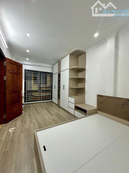 Bán Nhà 6 Tầng Thang Máy đường Trường Chinh 43M, Gần Phố, Ô Tô chỉ 12.3 tỷ(TL)