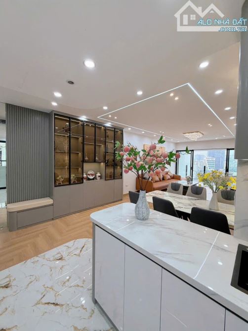 BÁN CH CHUNG CƯ CHELSEA PARK, 100M2 2PN+2WC, TẦNG TRUNG VIEW ĐẸP, BC HƯỚNG MÁT, GIÁ 10 TỶ