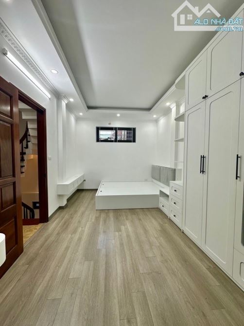 Bán Nhà 6 Tầng Thang Máy đường Trường Chinh 43M, Gần Phố, Ô Tô chỉ 12.3 tỷ(TL)