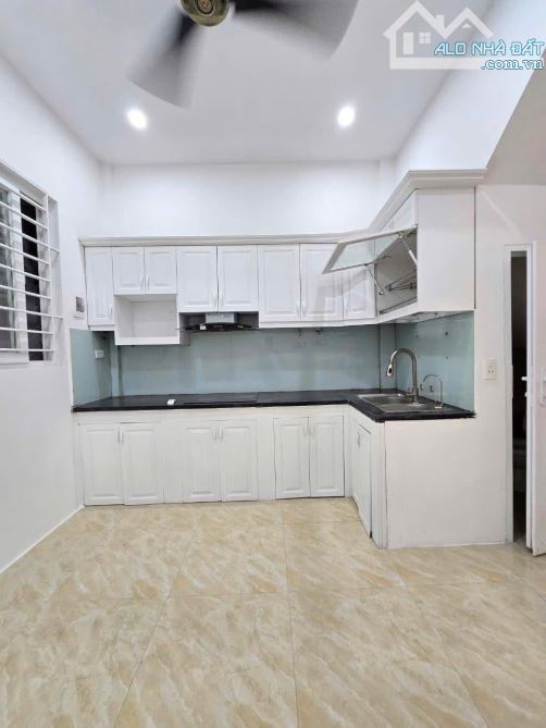 KIM GIANG - ĐẠI KIM - NHÀ ĐẸP ĐÓN TẾT – CHỈ 8,9 TỶ - NGÕ NÔNG 2 THOÁNG - DT 38M2*5T