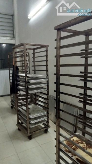 Cho thuê lại xưởng sản xuất bánh mì- đế pizza, dt 98m² tại Đông Ngạc, Bắc Từ Liêm, HN