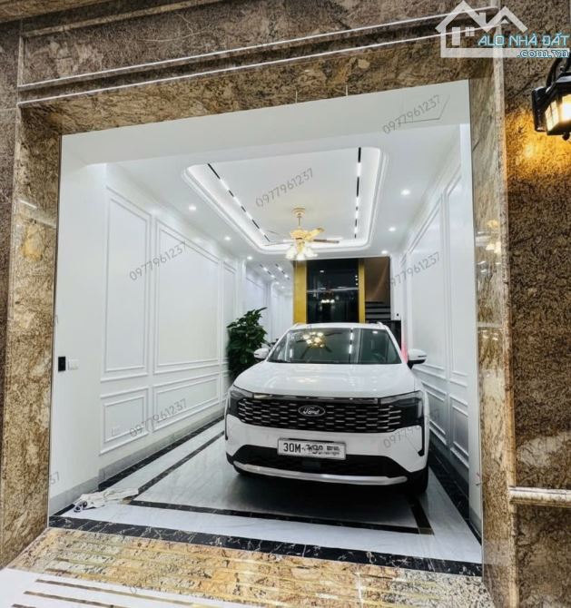 BÁN NHÀ HOÀNG QUỐC VIỆT 55m2 × 6T THANG MÁY. Ô TÔ TRÁNH + 2 THOÁNG - PHÂN LÔ Ô BÀN CỜ