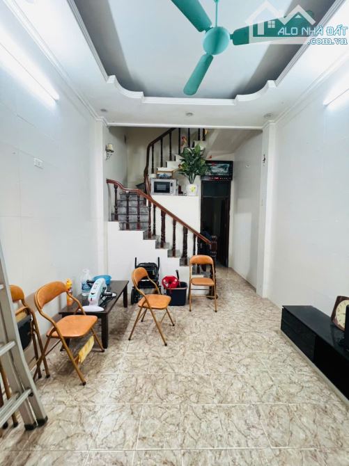 TRUNG TÂM HÀ ĐÔNG HÀ TRÌ, NHÀ 5 TẦNG DÂN XÂY CHẮC CHẮN, 2 MẶT NGÕ Ô TÔ ĐỖ CỬA, AN NINH - 3