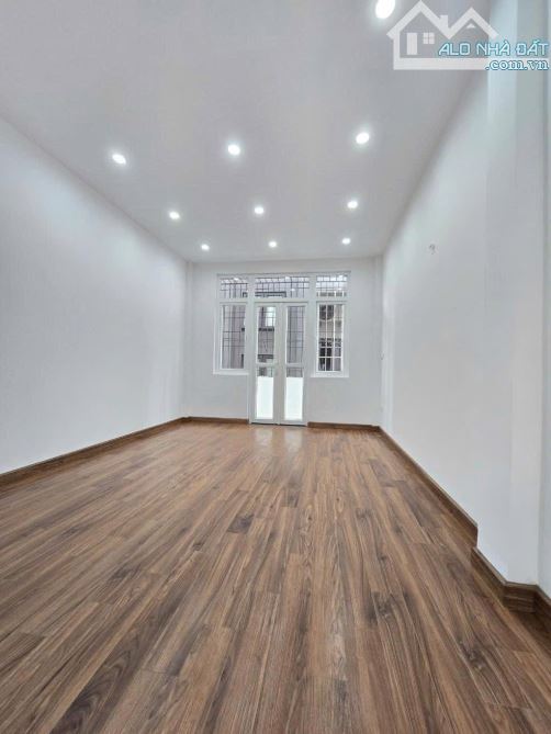 KIM GIANG - ĐẠI KIM - NHÀ ĐẸP ĐÓN TẾT – CHỈ 8,9 TỶ - NGÕ NÔNG 2 THOÁNG - DT 38M2*5T