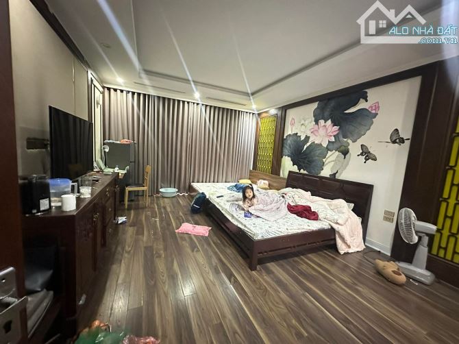 BÁN NHÀ 7 TẦNG , MT 5M , MẶT PHỐ CỔ MAI HẮC ĐẾ , 1 MP , 2 MĂT NGÕ NHÀ 3 THOÁNG KINH DOANH