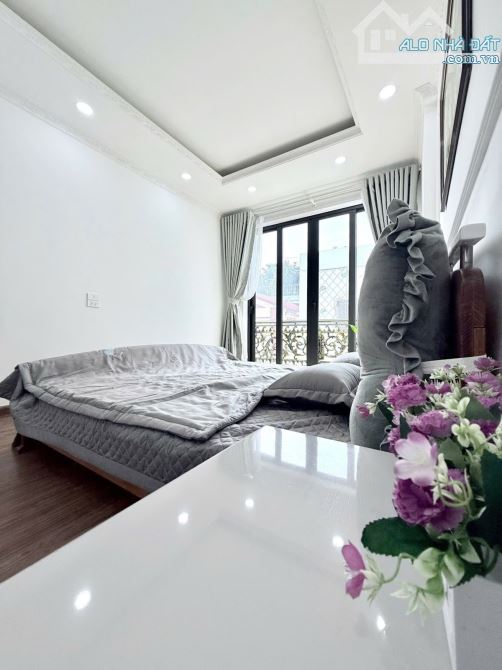 Bán Nhà 7 Tầng phố Chùa Bộc - Thái Hà 58M Kinh Doanh VP, Spa chỉ 18.38 Tỷ