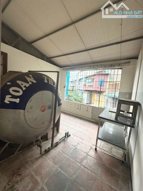 Ô tô vào nhà Phương Mai Đống đa – Thoáng trước sau – Hàng cực hiếm